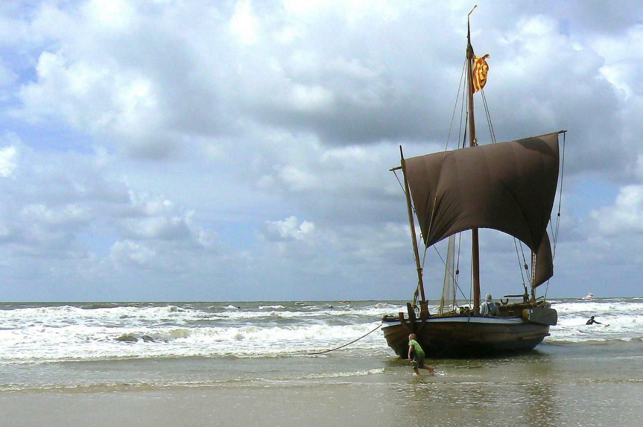 Zomerhuisje Bij Zee 에크몬드안지 외부 사진